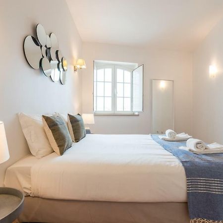 Alfama Modern Two-Bedroom Apartment W/ River View And Parking - By Lu Holidays Lisbon Luaran gambar