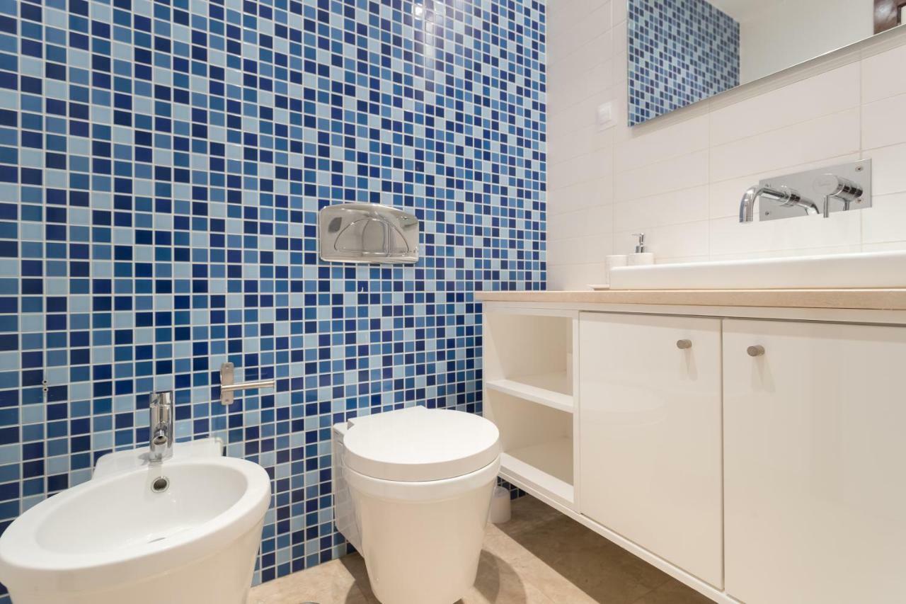 Alfama Modern Two-Bedroom Apartment W/ River View And Parking - By Lu Holidays Lisbon Luaran gambar
