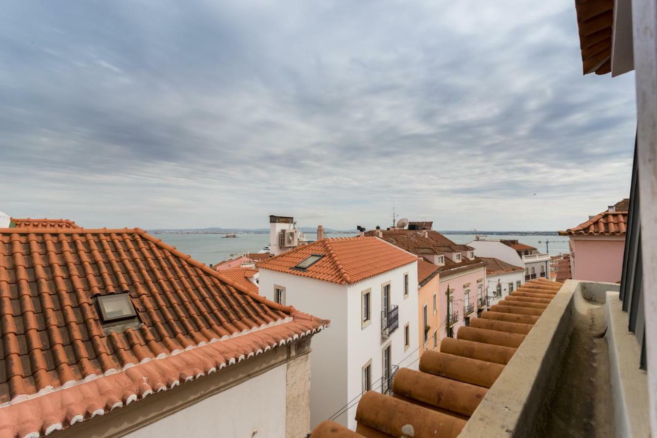 Alfama Modern Two-Bedroom Apartment W/ River View And Parking - By Lu Holidays Lisbon Luaran gambar
