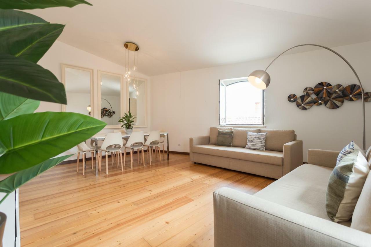 Alfama Modern Two-Bedroom Apartment W/ River View And Parking - By Lu Holidays Lisbon Luaran gambar